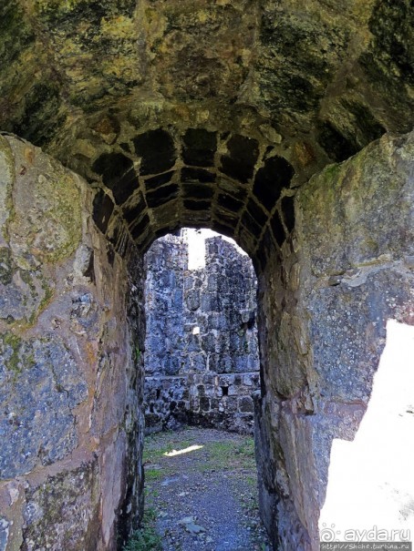 Крепость Гонио. Стены, на стенах, за стенами, внутри стен