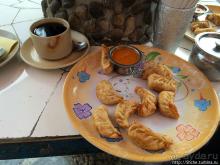 Не знакомы с непальской кухней? Смело заказываем мо-мо