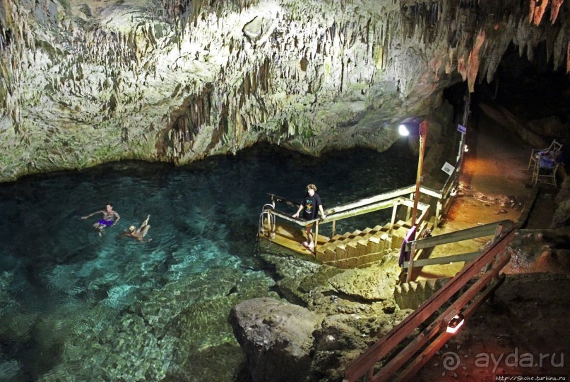 У пещеры нет плохой погоды. Купания в Cathedral Cave