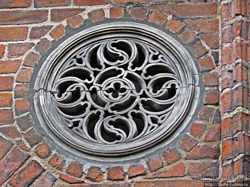 Базилика Мариацка — крупнейшая кирпичная церковь в Европе