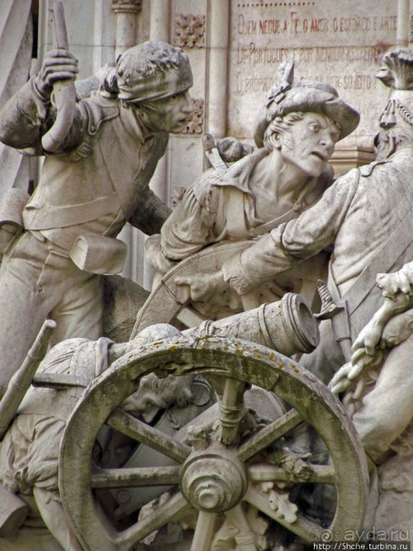 Патриотический монумент с русским следом в истории1809-1814