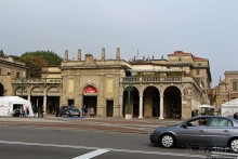 Был в Бергамо, спросил собак о Труфальдино — не знают