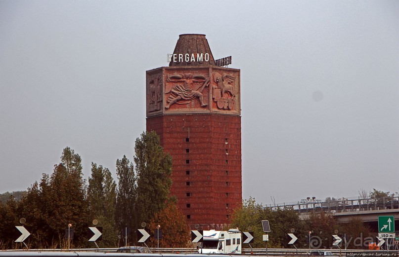 Был в Бергамо, спросил собак о Труфальдино — не знают