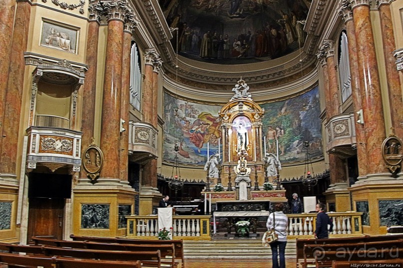 Был в Бергамо, спросил собак о Труфальдино — не знают