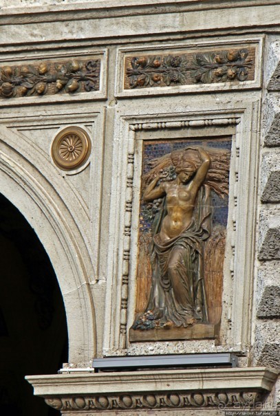 Был в Бергамо, спросил собак о Труфальдино — не знают