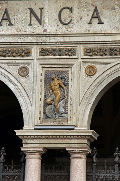 Был в Бергамо, спросил собак о Труфальдино — не знают