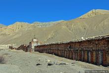 Королевство Ло, Запретное королевство Мустанг — что и как