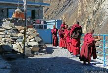 Королевство Ло, Запретное королевство Мустанг — что и как