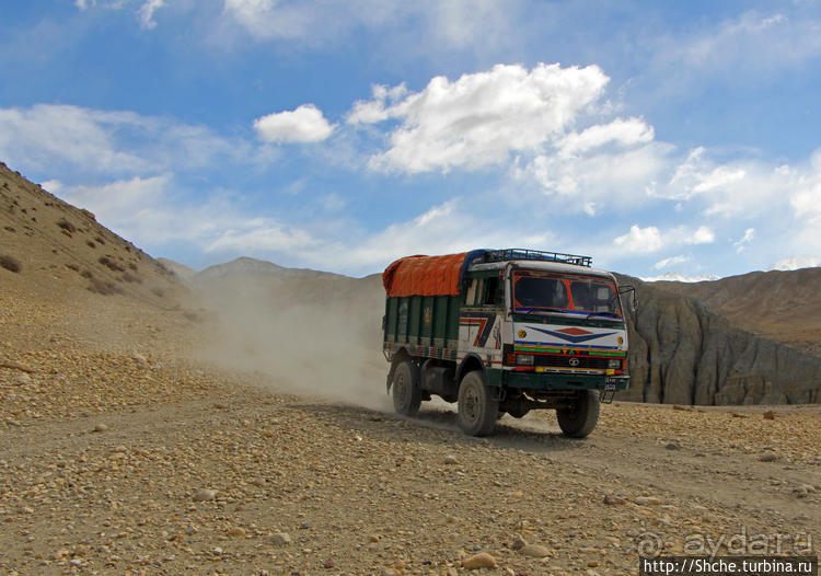 Королевство Ло, Запретное королевство Мустанг — что и как