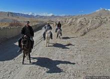 Королевство Ло, Запретное королевство Мустанг — что и как