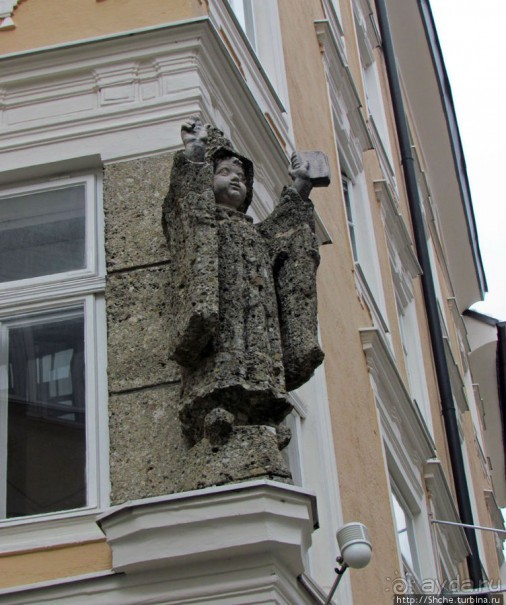 У подножия горы Капуцинов - квазипешеходная зона Зальцбурга