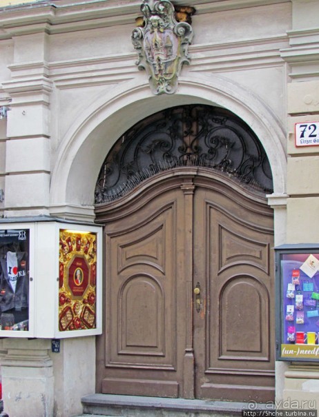 У подножия горы Капуцинов - квазипешеходная зона Зальцбурга