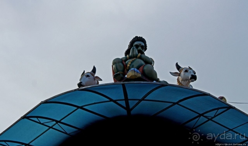 Храм "Великой Могущественной Матери" в Танжунг-Бунгахе