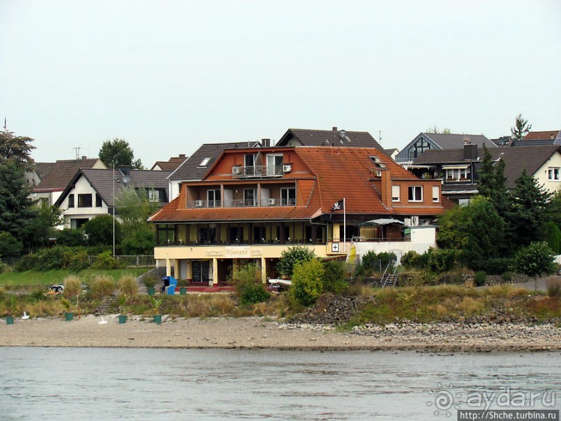 Дальше вверх по Рейну. Мондорф — город напротив Весселинга