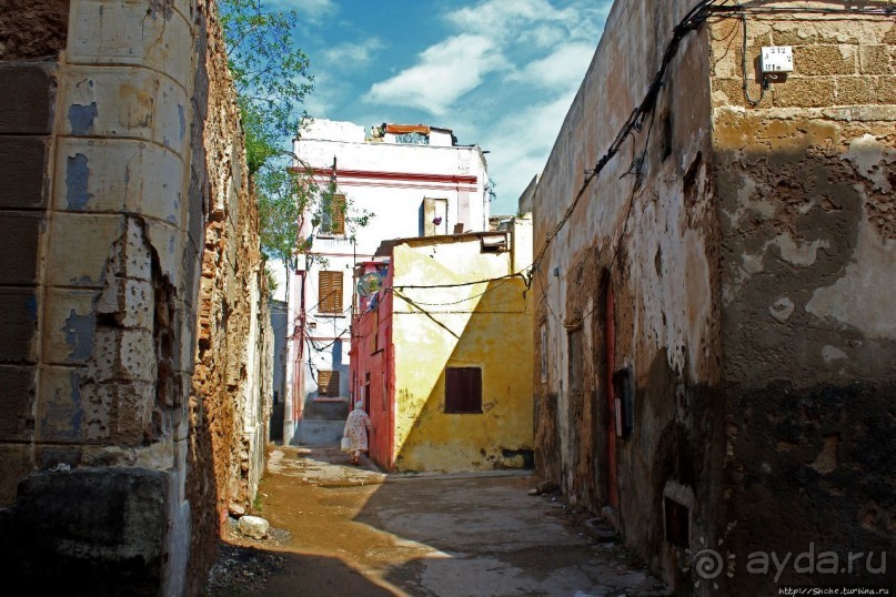 Марокканский колорит внутри старой португальской крепости