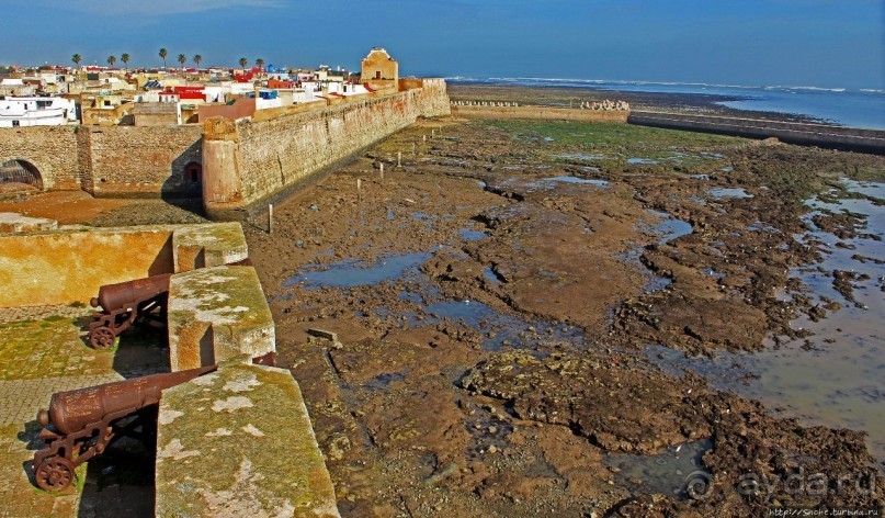 Марокканский колорит внутри старой португальской крепости