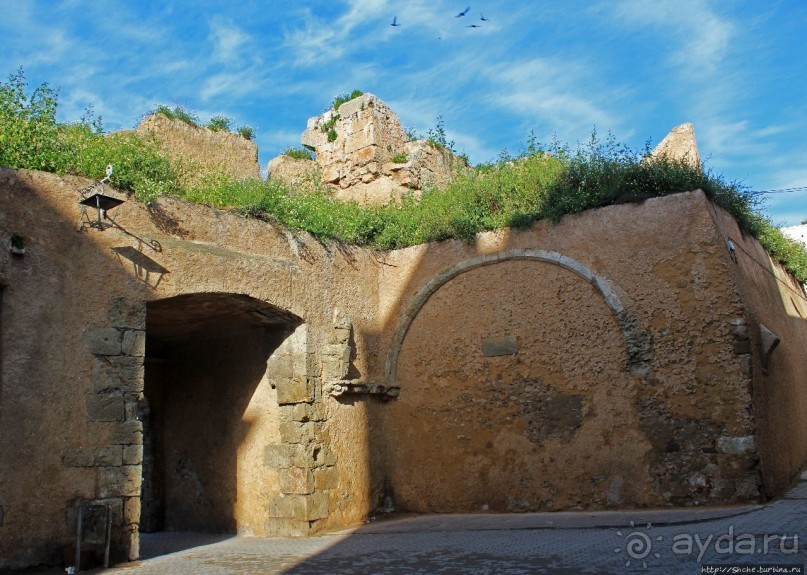 Марокканский колорит внутри старой португальской крепости