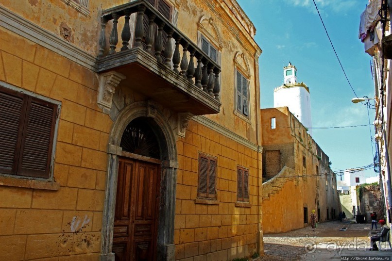 Марокканский колорит внутри старой португальской крепости