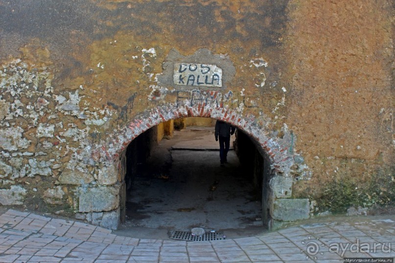 Марокканский колорит внутри старой португальской крепости