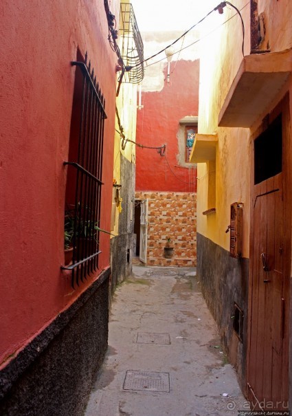 Марокканский колорит внутри старой португальской крепости