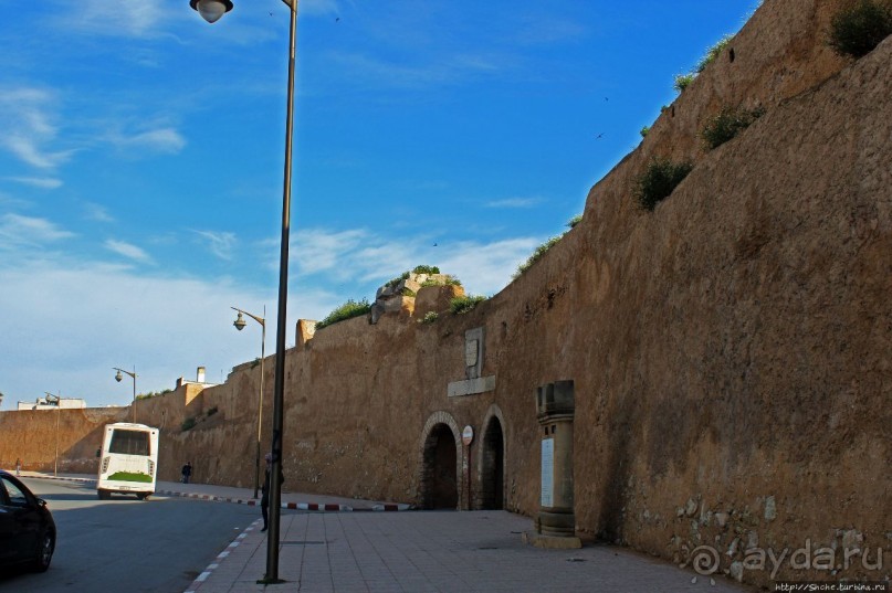 Марокканский колорит внутри старой португальской крепости