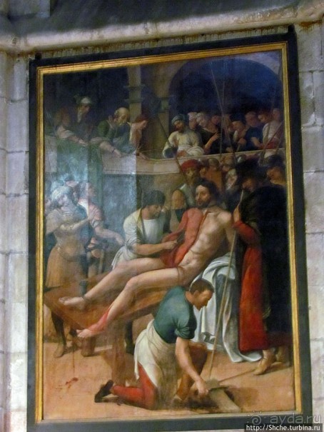 Кафедральный собор Лиссабона в арабском квартале "Алфама"