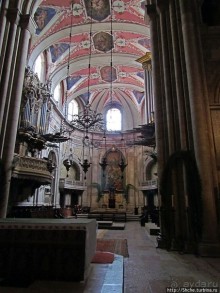 Кафедральный собор Лиссабона в арабском квартале "Алфама"