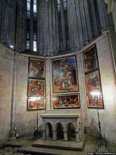 Кафедральный собор Лиссабона в арабском квартале "Алфама"