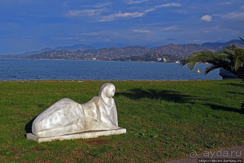 Альбом отзыва "Бульвар — обнаженная набережная Батуми"