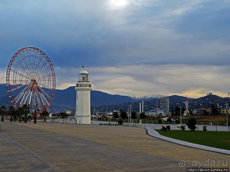 Бульвар — обнаженная набережная Батуми
