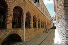 Монастырь святой Анастасии Узорешительницы (9 век)