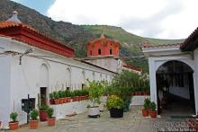 Монастырь святой Анастасии Узорешительницы (9 век)