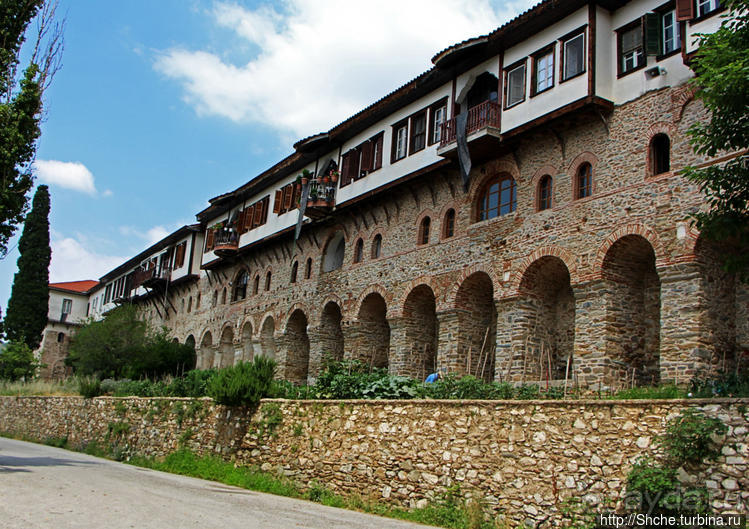 Монастырь святой Анастасии Узорешительницы (9 век)