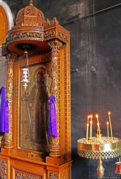 Монастырь святой Анастасии Узорешительницы (9 век)