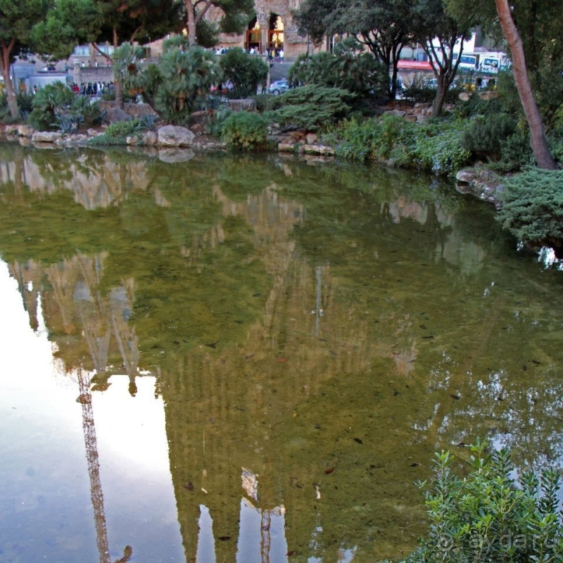 Саграда Фамилиа — незаконная стройка под охраной ЮНЕСКО