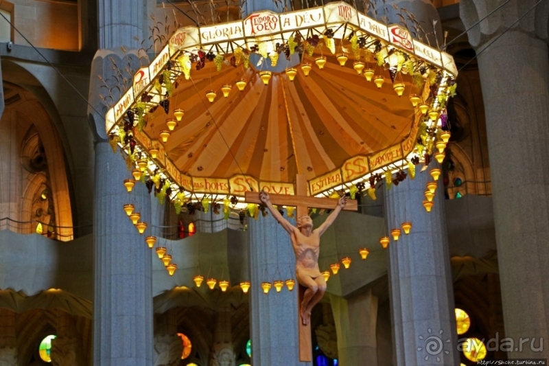 Саграда Фамилиа — незаконная стройка под охраной ЮНЕСКО