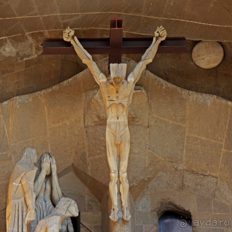 Саграда Фамилиа — незаконная стройка под охраной ЮНЕСКО