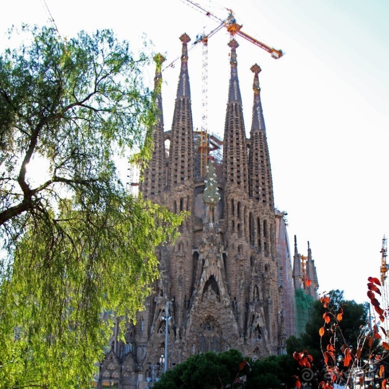 Саграда Фамилиа — незаконная стройка под охраной ЮНЕСКО