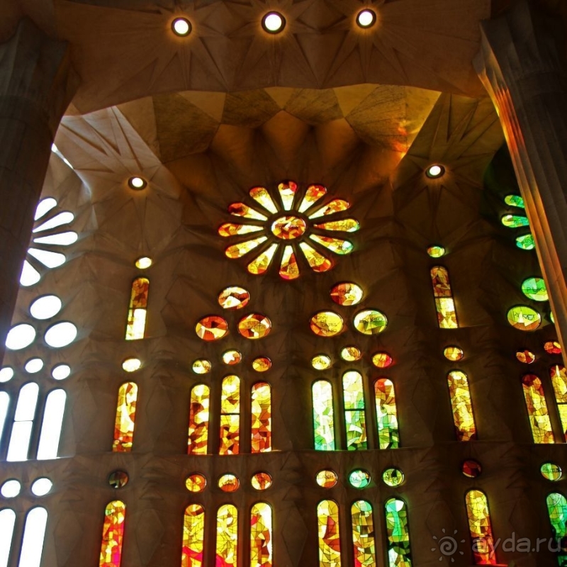 Саграда Фамилиа — незаконная стройка под охраной ЮНЕСКО