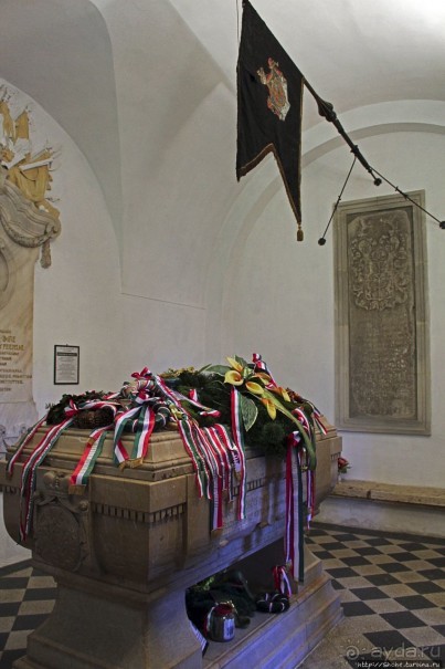 Альбом отзыва "Строго и минималистически — евангелическая церковь Кежмарока"