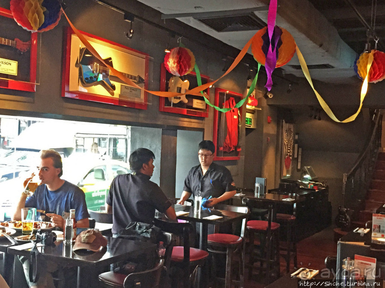 Культовое кафе в Бангкоке