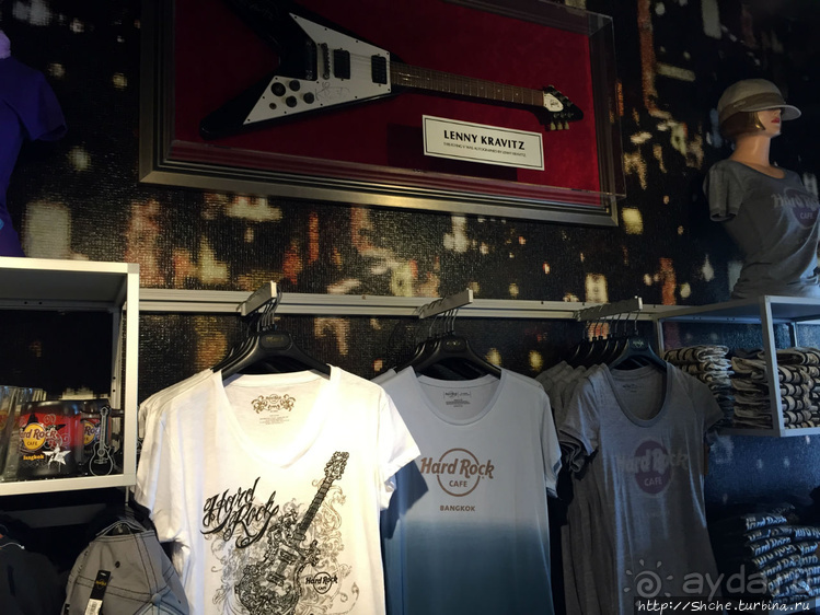 Культовое кафе в Бангкоке