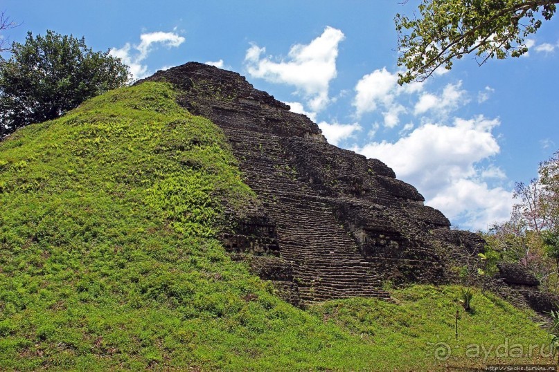 Альбом отзыва "Древнее городище классических майя Тикаль — объект ЮНЕСКО 64"