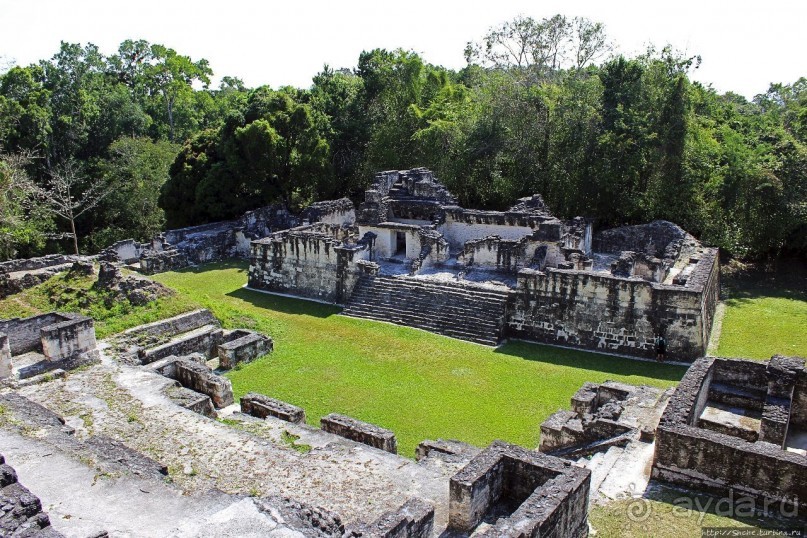 Альбом отзыва "Древнее городище классических майя Тикаль — объект ЮНЕСКО 64"