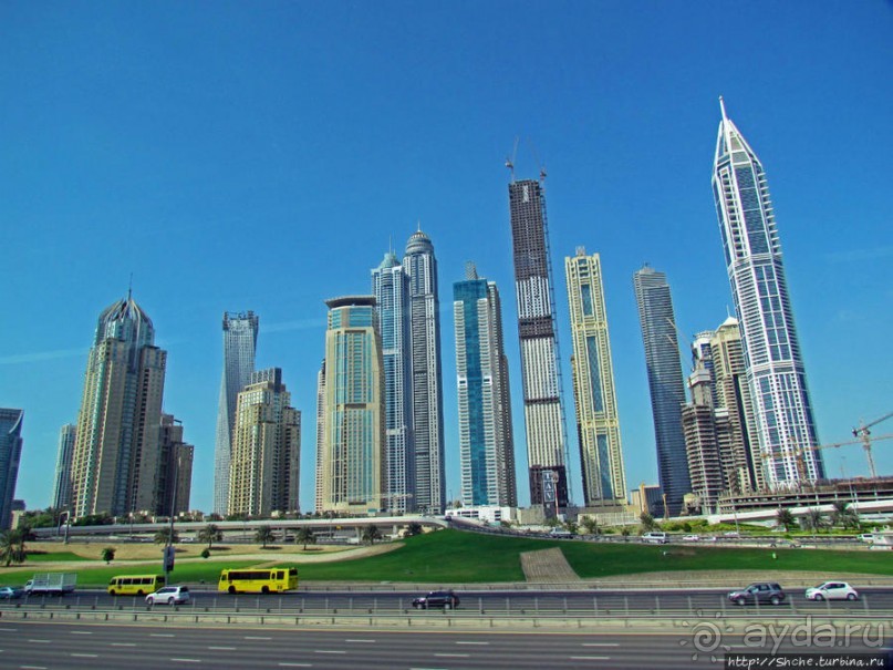 Дубай. На метро вдоль Джумейры