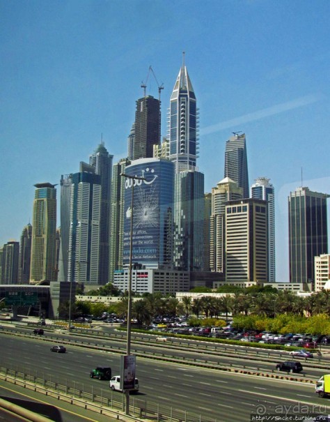 Дубай. На метро вдоль Джумейры