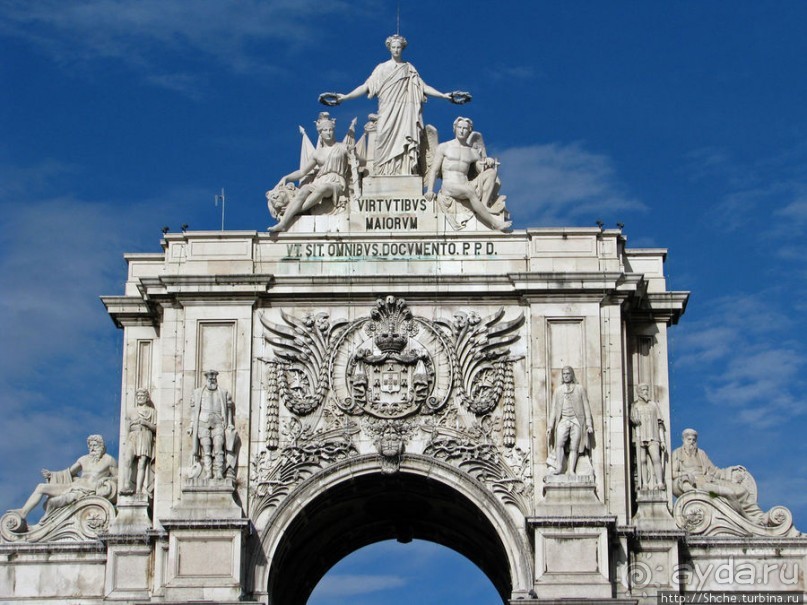 Торговая площадь (Praça do Comércio) — сердце Лиссабона