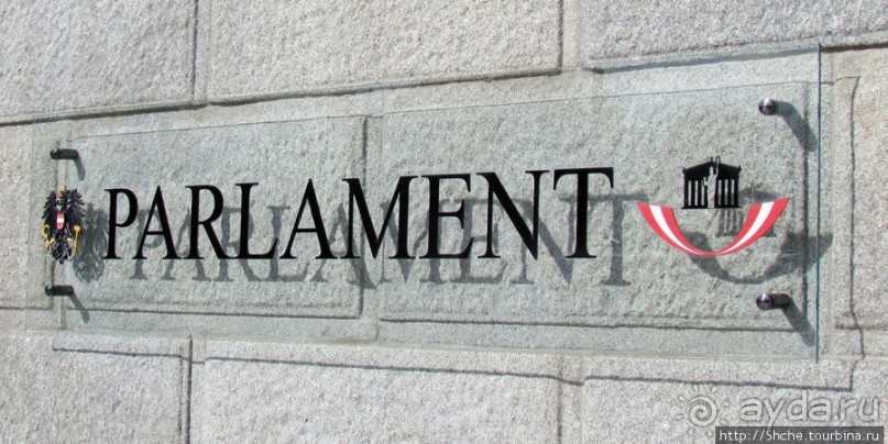 Альбом отзыва "Парламент республики Австрия - целиком и в подробностях"