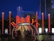 Вегас — это лишь остановка в пути