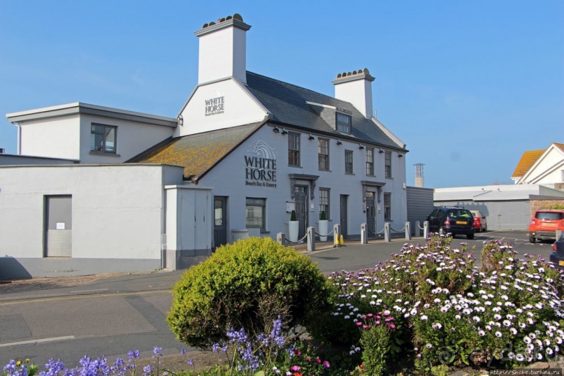 Популярный паб "Белая лошадь"